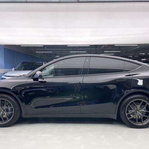 2021Tesla Model Y Standard Range