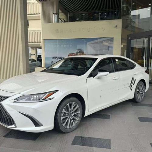  Lexus ES 2022 200 Excellence Edition